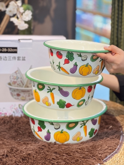 ست ظروف لعابی دور سبز  سه تایی(6015)